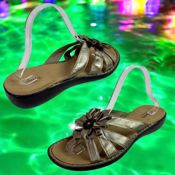 Clarks Bendables Women's 9M Silver Leather Lena Adore Slide On Sandals Flower - Picture 1 of 10